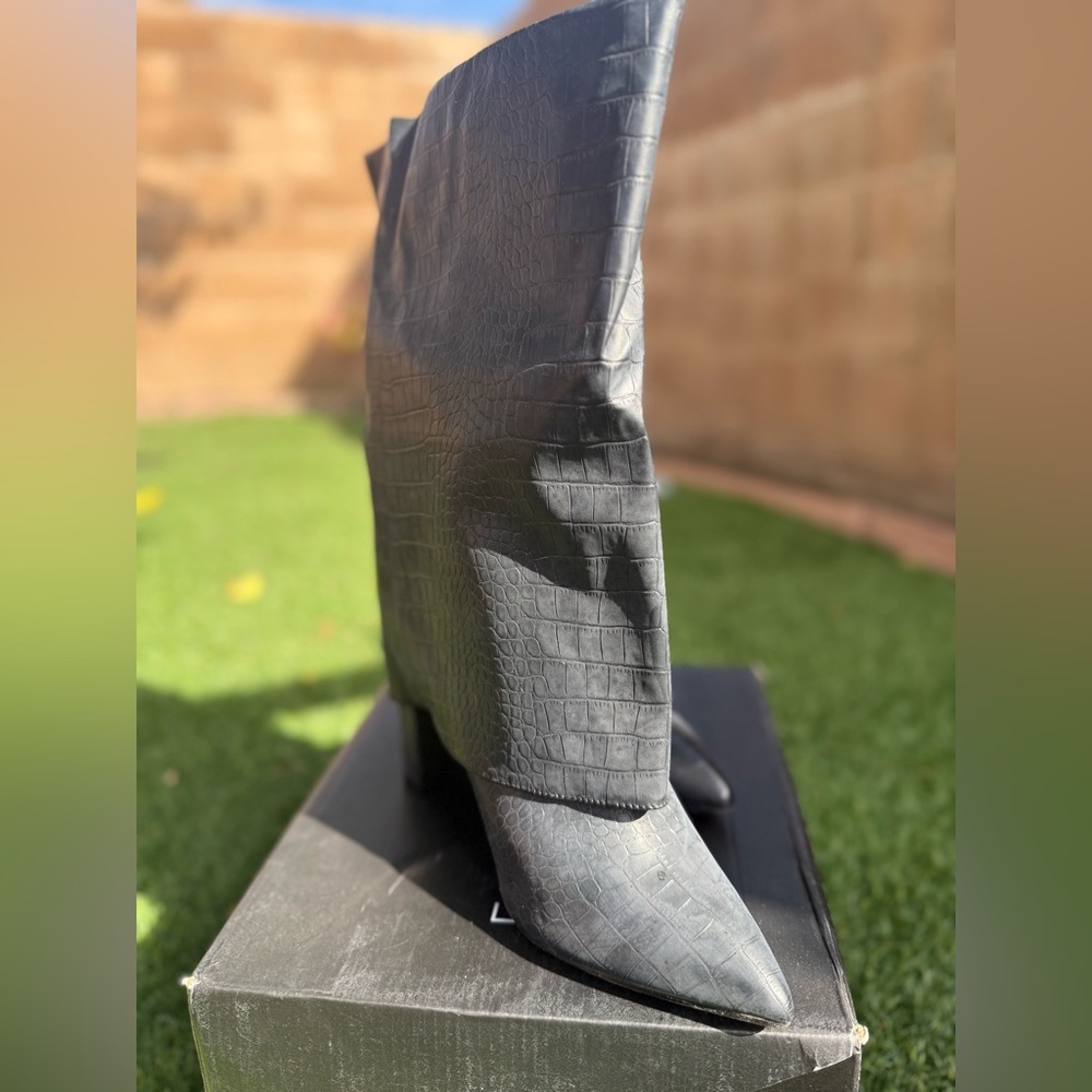 Fashion nova boots